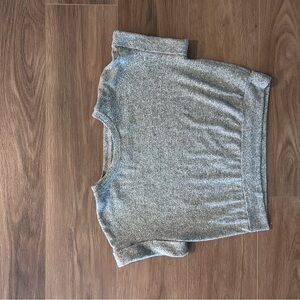 Cloth & Stone Gray Crop Top